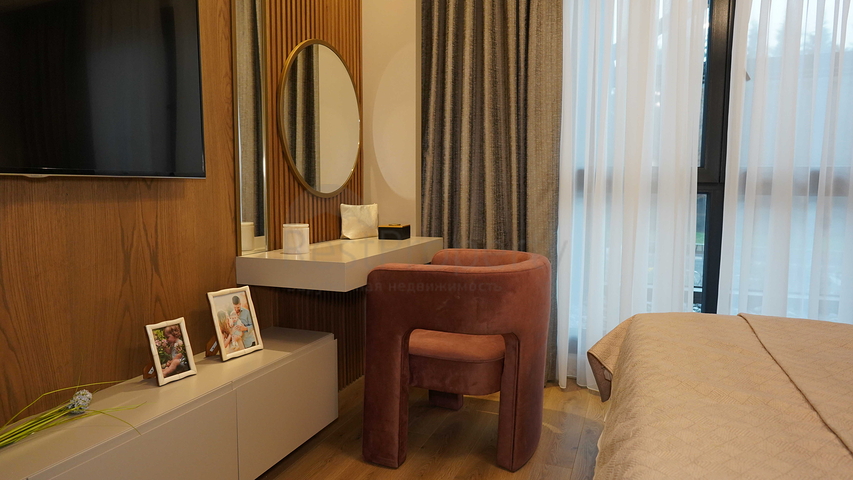 A complex in Istanbul with an ideal transport interchange