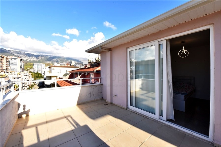3+1 penthouse in Mahmutlar 3+1 penthouse in Mahmutlar