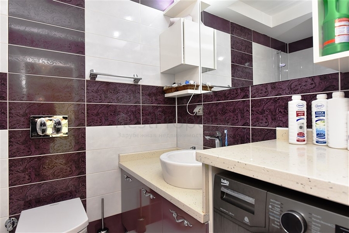 5+2 villa with stunning views in the center of Alanya