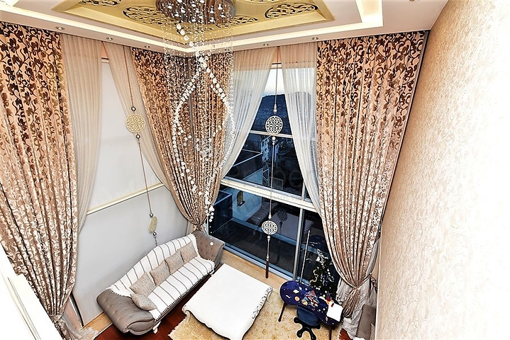 5+2 villa with stunning views in the center of Alanya