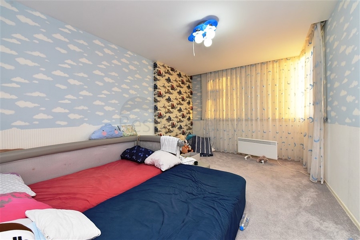 5+2 villa with stunning views in the center of Alanya