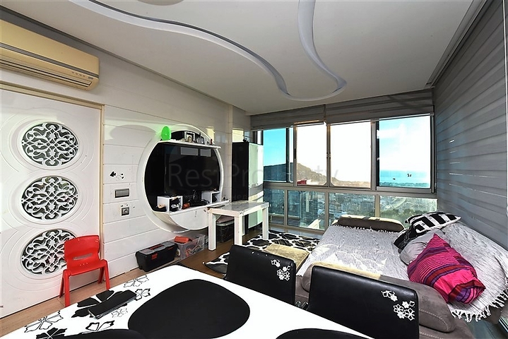 5+2 villa with stunning views in the center of Alanya