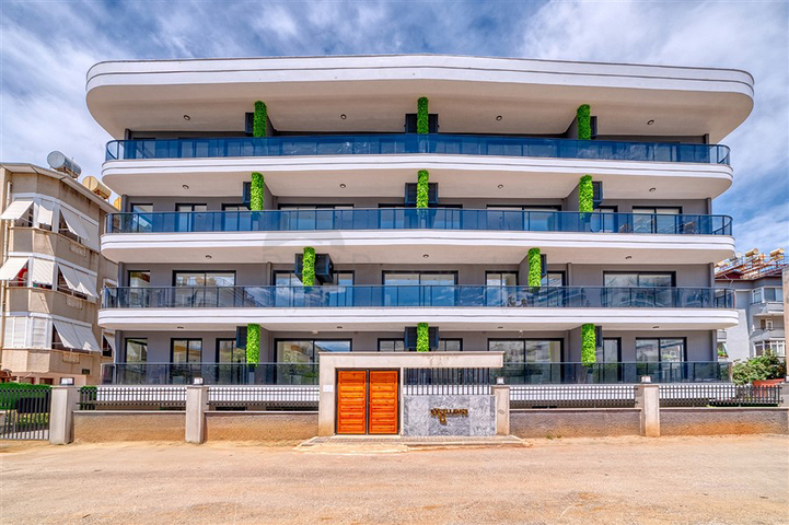 A new complex under construction in the Oba area