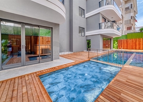 A new complex under construction in the Oba area