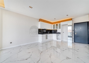 A new complex under construction in the Oba area