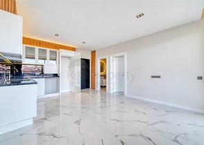 A new complex under construction in the Oba area