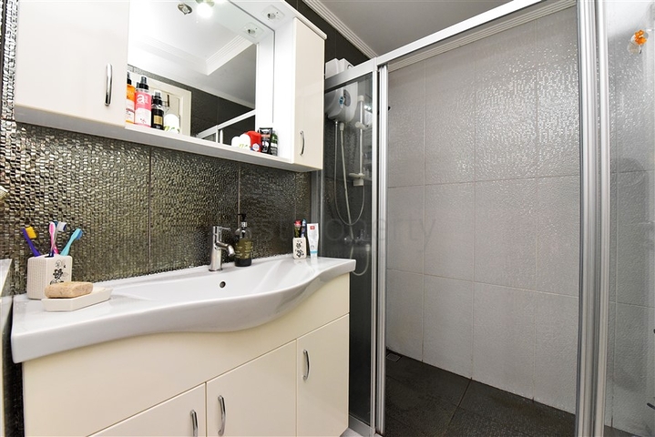 One-bedroom apartment in Tosmur district