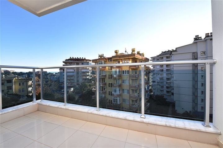 One-bedroom apartment in Tosmur district