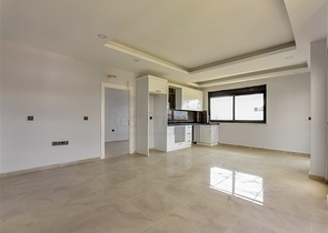 A new classic style project 400 m from the sea in the Oba area