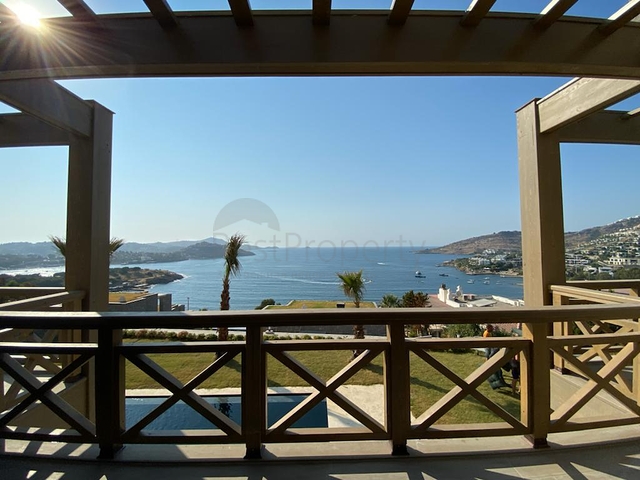 Exclusive villas with stunning sea views in Yalikavak, Bodrum