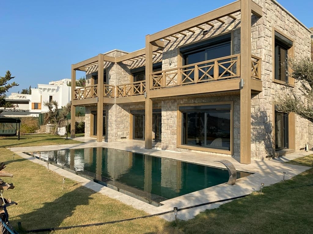 Exclusive villas with stunning sea views in Yalikavak, Bodrum