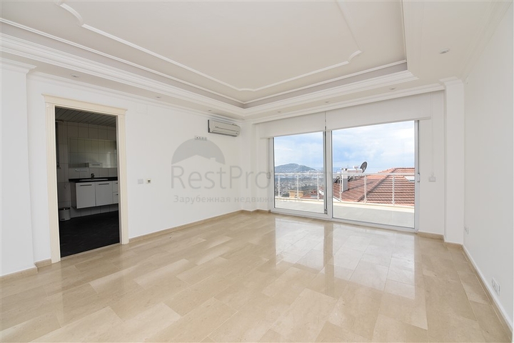 Luxury villa overlooking the Mediterranean Sea Luxury villa overlooking the Mediterranean Sea