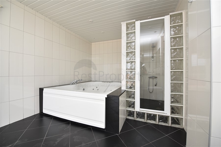 Luxury villa overlooking the Mediterranean Sea Luxury villa overlooking the Mediterranean Sea