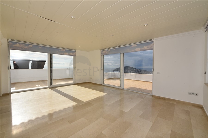 Luxury villa overlooking the Mediterranean Sea Luxury villa overlooking the Mediterranean Sea