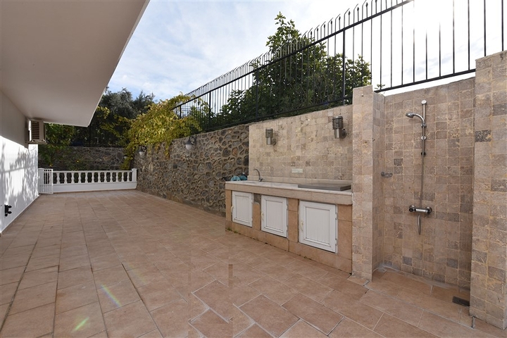 Luxury villa overlooking the Mediterranean Sea Luxury villa overlooking the Mediterranean Sea