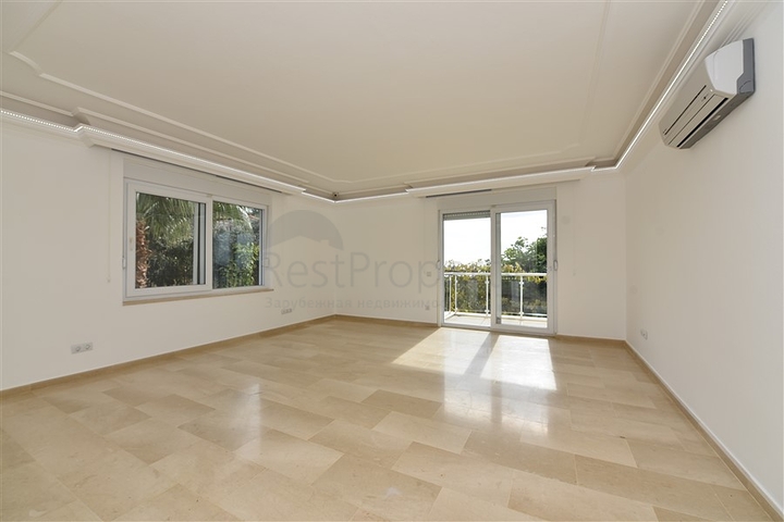 Luxury villa overlooking the Mediterranean Sea Luxury villa overlooking the Mediterranean Sea