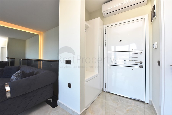 2+1 penthouse on the first coastline in the Mahmutlar area