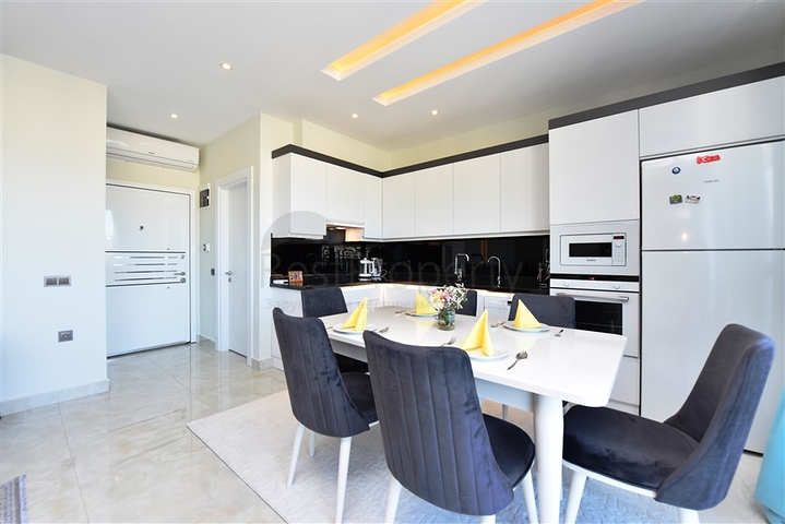 2+1 penthouse on the first coastline in the Mahmutlar area