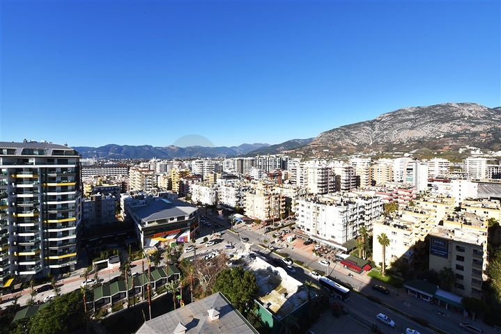 2+1 penthouse on the first coastline in the Mahmutlar area