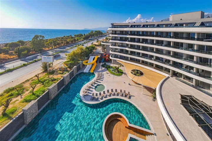 Furnished two-bedroom apartment on the first coastline