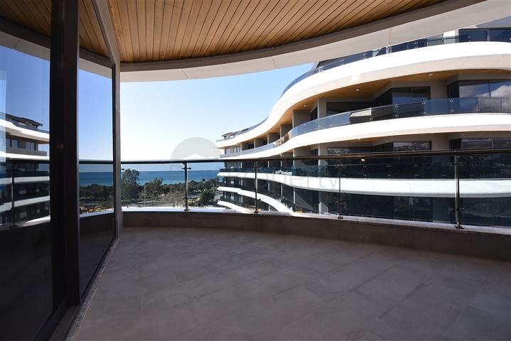 Furnished two-bedroom apartment on the first coastline