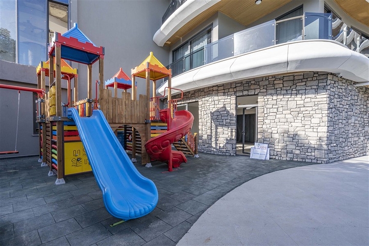 Furnished two-bedroom apartment on the first coastline