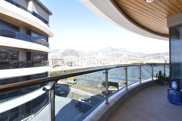 Furnished two-bedroom apartment on the first coastline