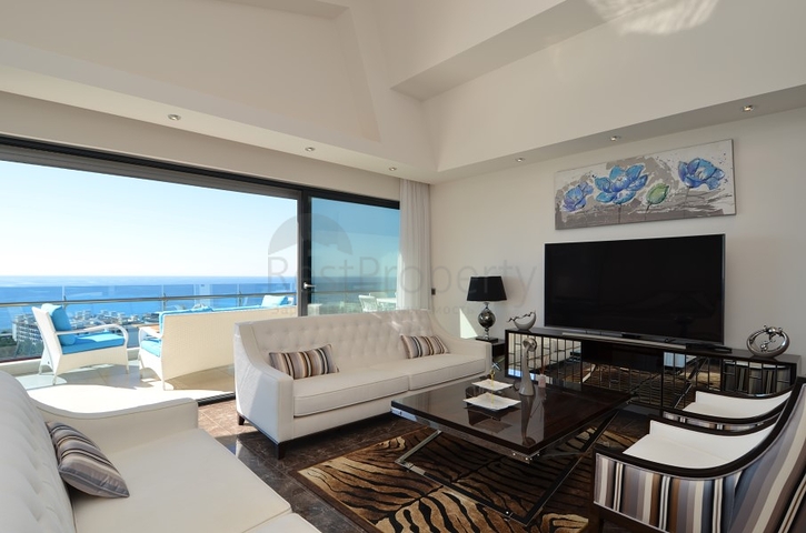 3+2 penthouse in a prestigious project in Konakli district