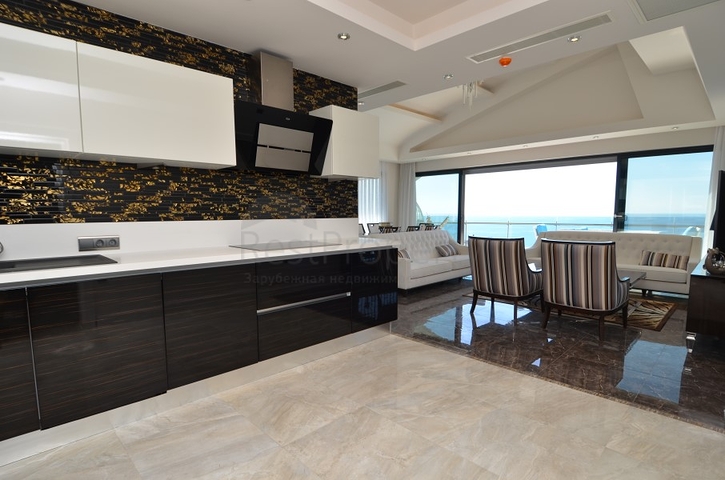 3+2 penthouse in a prestigious project in Konakli district