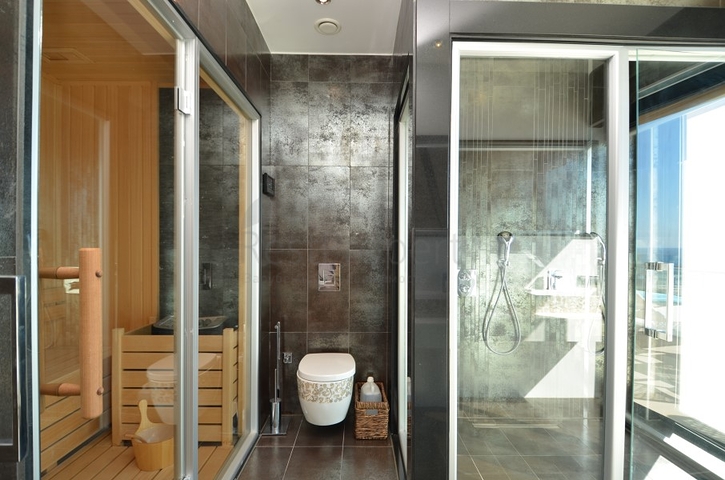 3+2 penthouse in a prestigious project in Konakli district