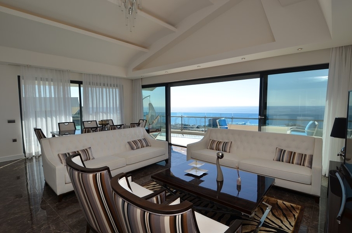 3+2 penthouse in a prestigious project in Konakli district