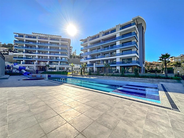 Ultra-modern 3+1 duplex with its own garden in a luxury complex