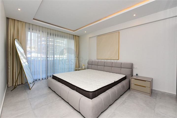 Ultra-modern 3+1 duplex with its own garden in a luxury complex