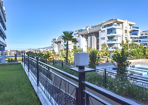 Ultra-modern 3+1 duplex with its own garden in a luxury complex