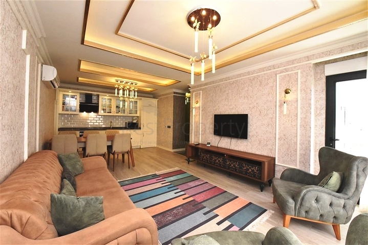 Two-bedroom apartment in a luxury complex in the center of Alanya