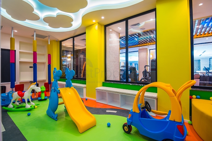 Two-bedroom apartment in a luxury complex in the center of Alanya