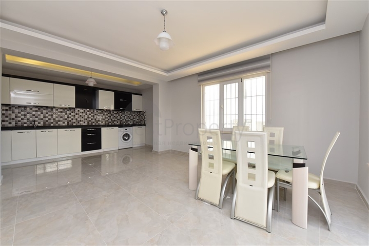 Garden duplex 6+2 100 meters from the sea