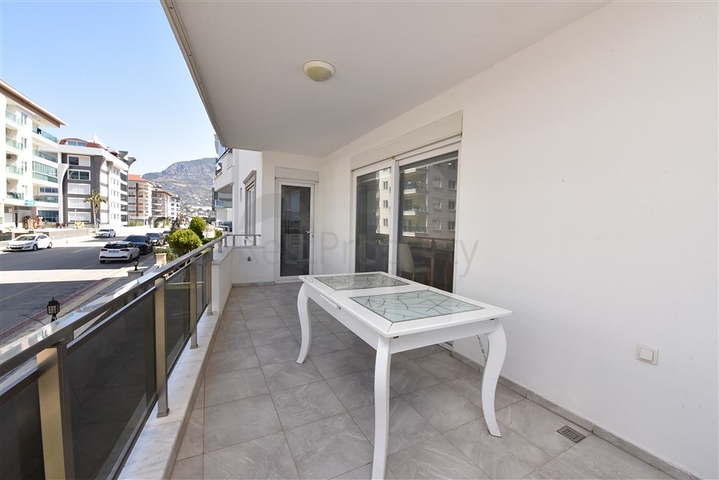 Garden duplex 6+2 100 meters from the sea