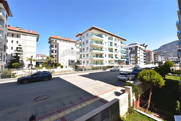 Garden duplex 6+2 100 meters from the sea