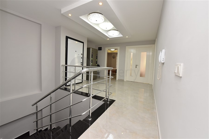 Garden duplex 6+2 100 meters from the sea