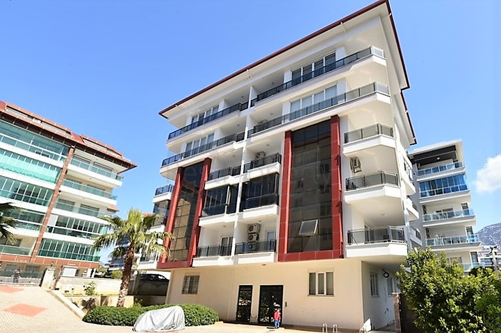 Garden duplex 6+2 100 meters from the sea