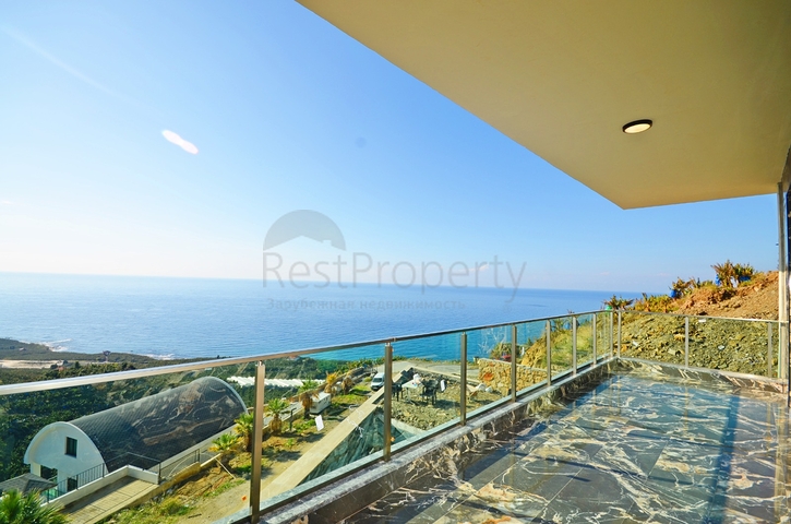 6+1 villa with private pool