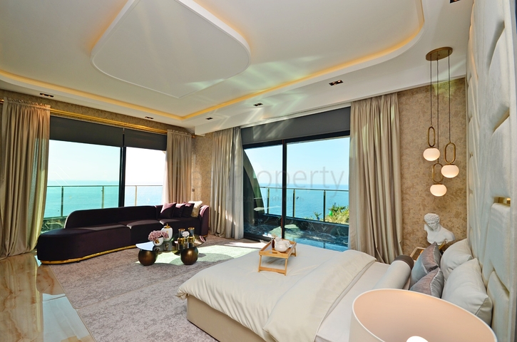 6+1 villa with private pool