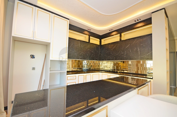 6+1 villa with private pool