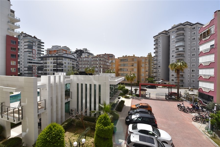 Spacious apartment in Mahmutlar district