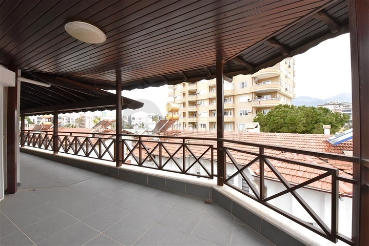 Urban-type villa 250 meters from the sea