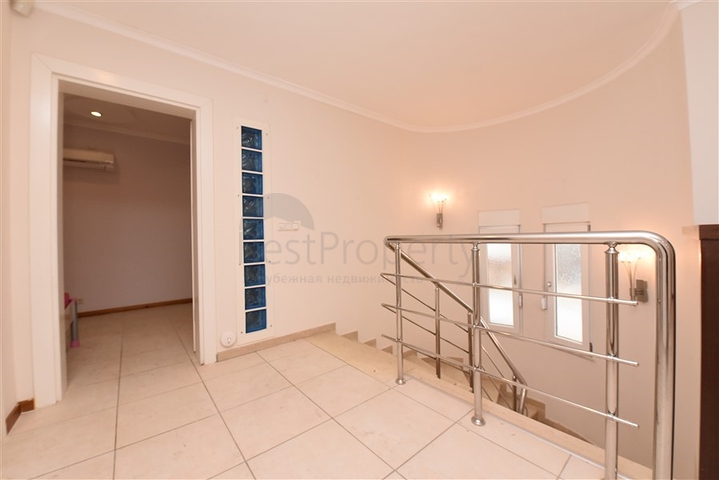 Urban-type villa 250 meters from the sea