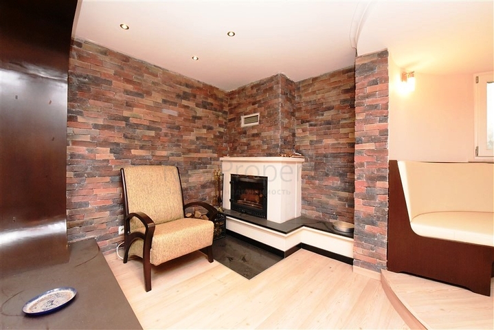 Urban-type villa 250 meters from the sea