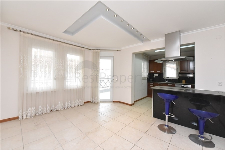 Urban-type villa 250 meters from the sea