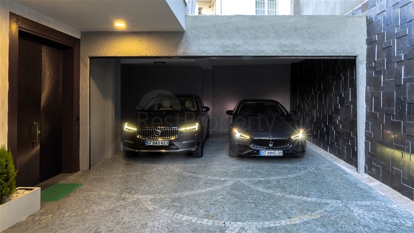 Luxury villas with panoramic views of the Mediterranean Sea